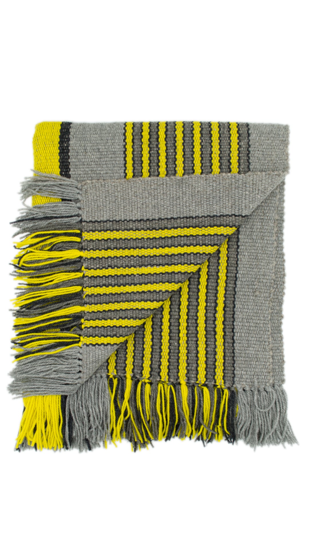 Close-up of Ranco Slate and Citrus wool throw rug showing Witral hand-weave texture