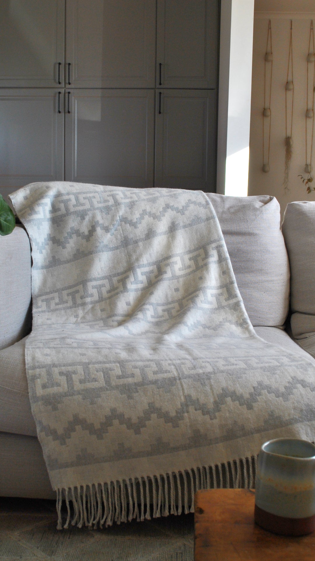 White Stone Alpaca Throw